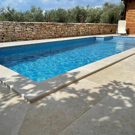 Vila Casa Antonio Et Celine